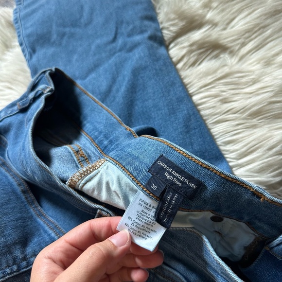 VERONICA BEARD Carson Kick Flare Jean - Picture 6 of 7